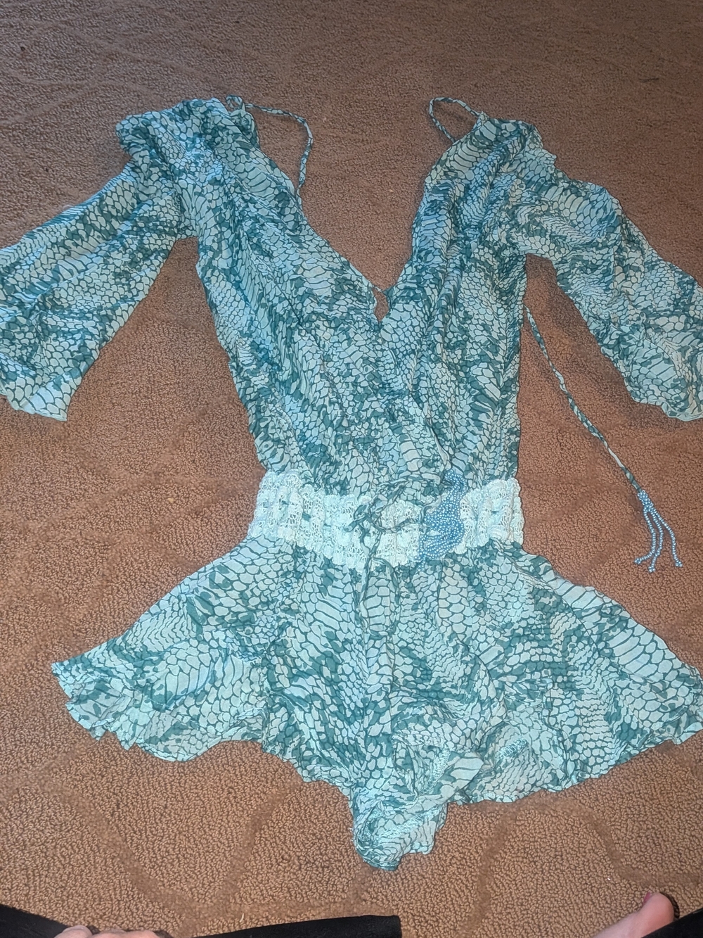 Women’s KHUSH BOUTIQUE XS ROMPER Smocked Waist BEADED TIES $98 BEACH